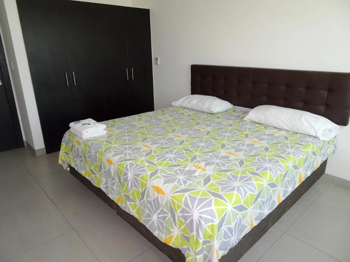 1330 Quo Luxury Room 1 Minute To Airport Guayaquil 0*,  Ecuador